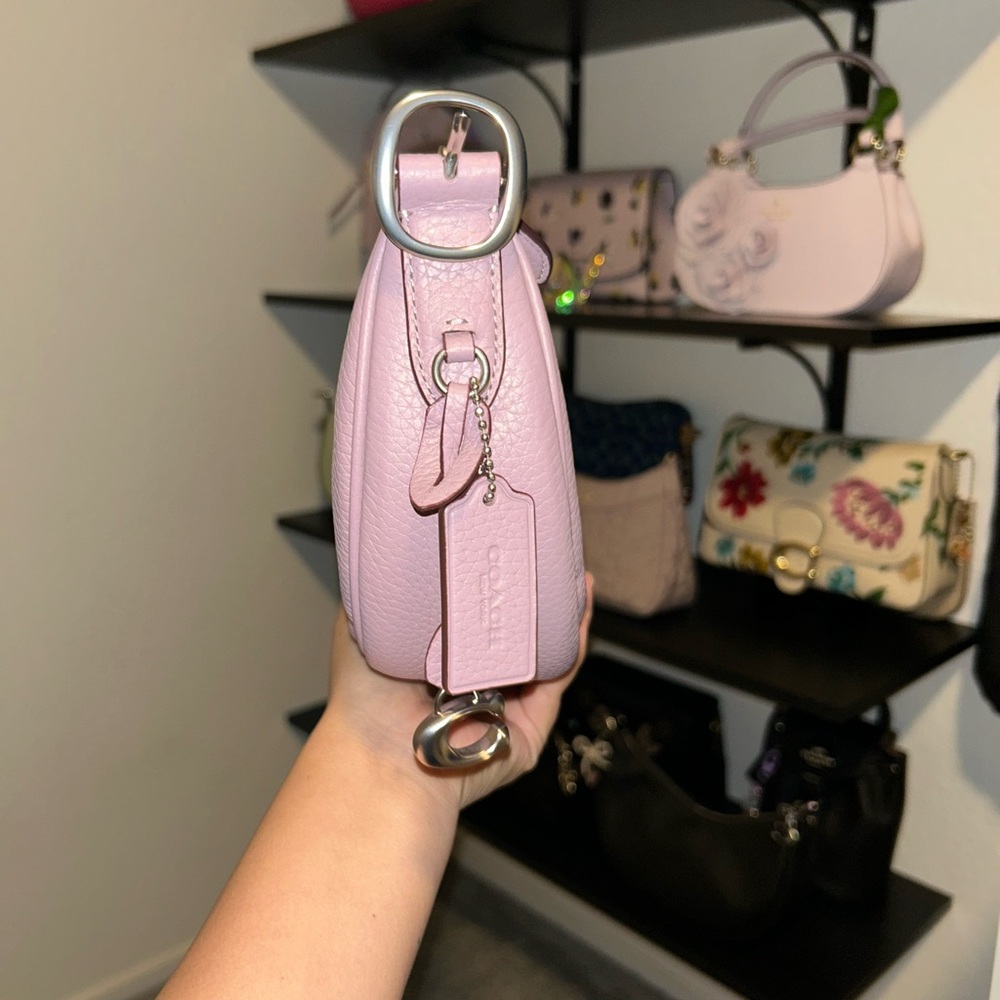 Coach Elegant Purple Leather Shoulder Bag - Picture 3 of 6